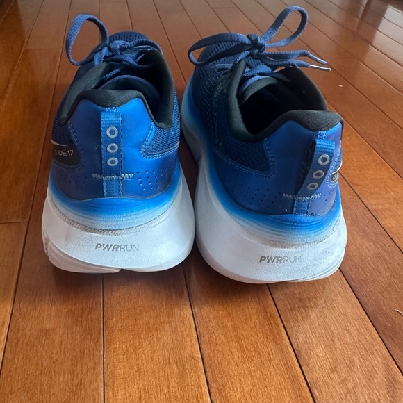 Saucony Guide 17 Sneaker - Picture 2 of 4